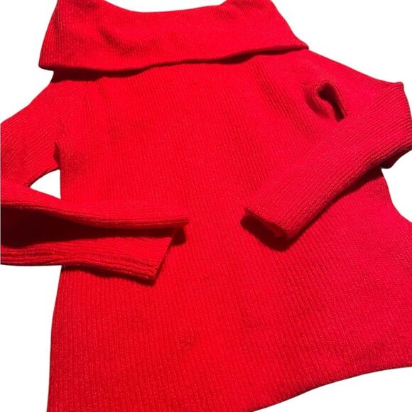 H & M Red Turtleneck Sweater cropped cowl neck excellent size small - Picture 1 of 2